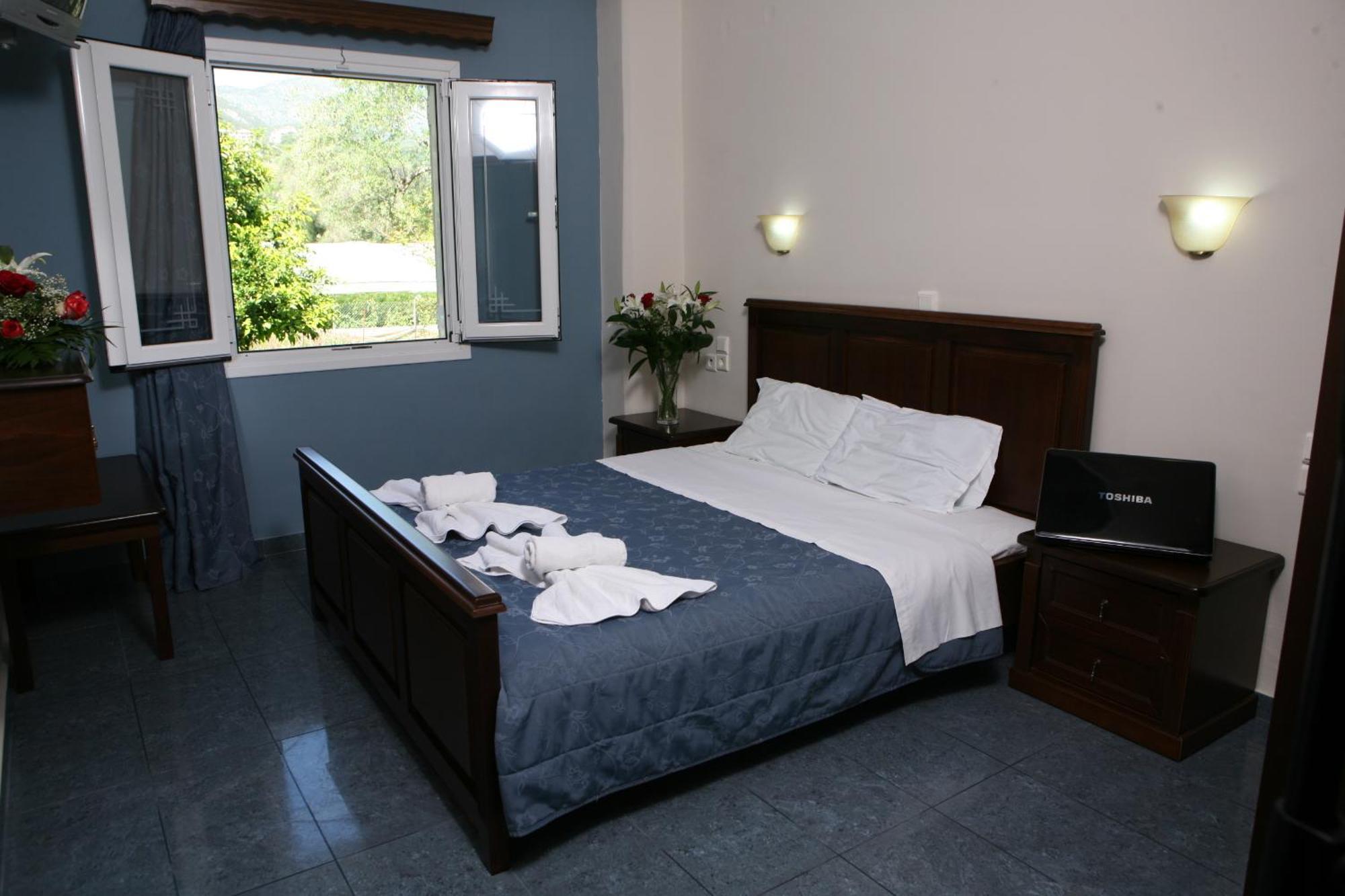 Byzantio Hotel & Apartments ปาร์กา ภายนอก รูปภาพ