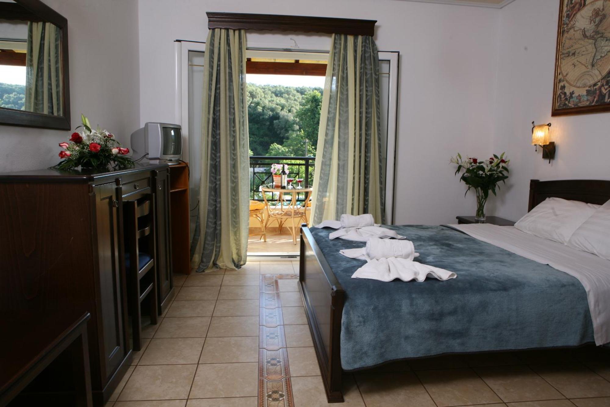 Byzantio Hotel & Apartments ปาร์กา ภายนอก รูปภาพ