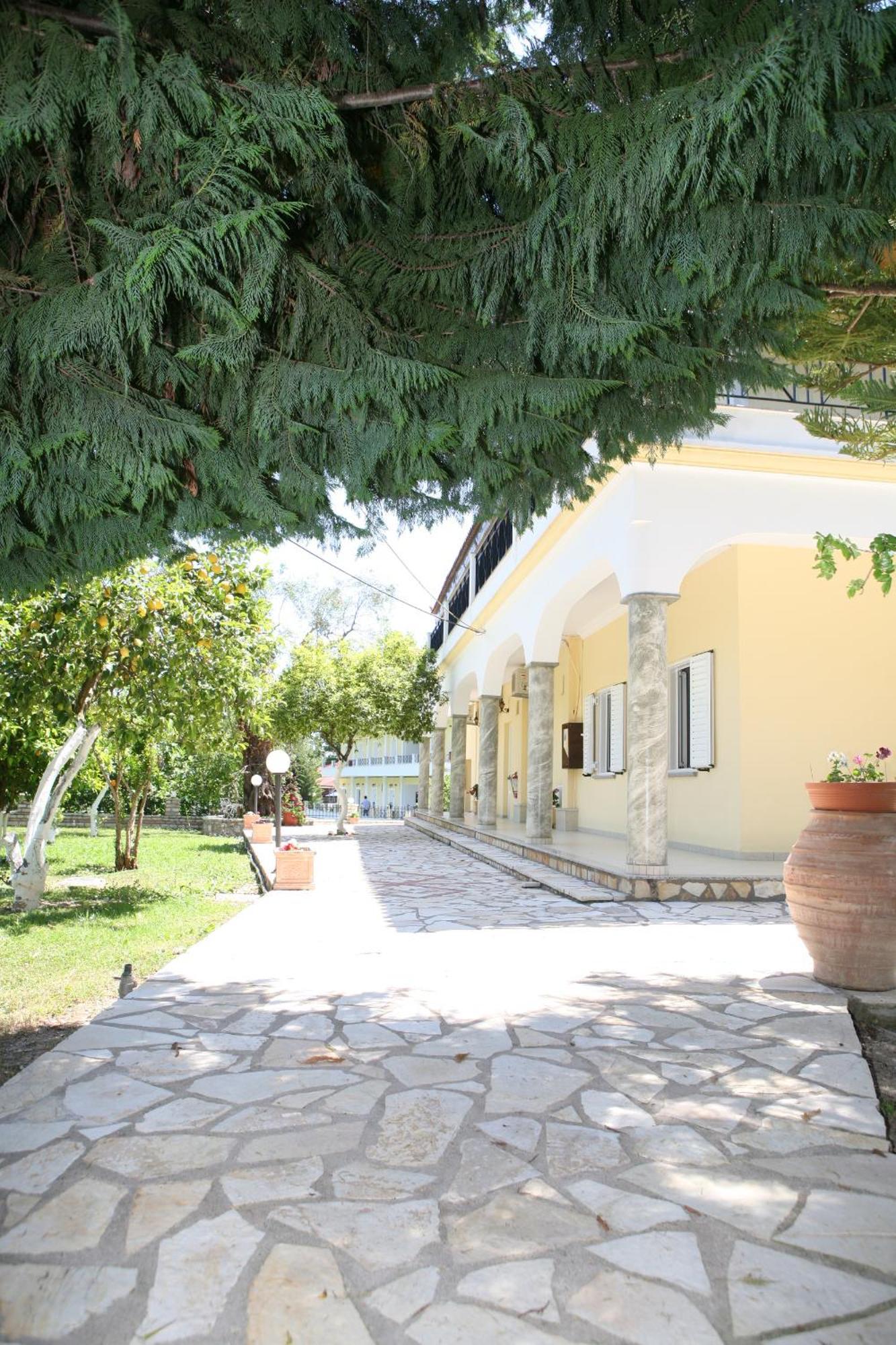 Byzantio Hotel & Apartments ปาร์กา ภายนอก รูปภาพ