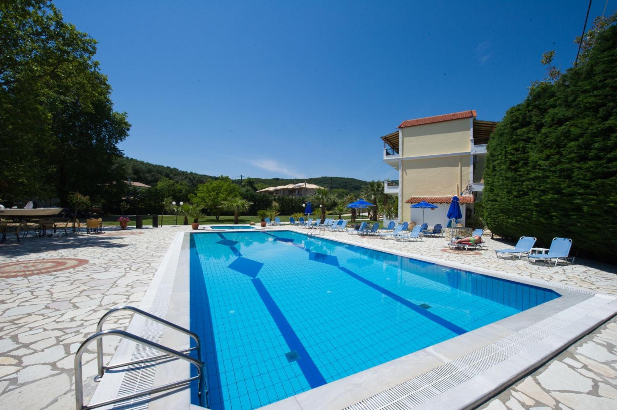 Byzantio Hotel & Apartments ปาร์กา ภายนอก รูปภาพ