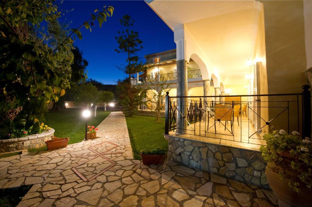 Byzantio Hotel & Apartments ปาร์กา ภายนอก รูปภาพ